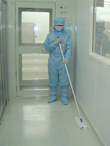 FoamTec FS853 PharmaMOP Polyester Mop Head for cleanroom floor